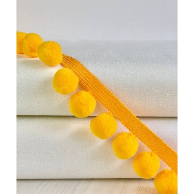 фото тесьма с помпонами     цвет жёлто-оранжевый    диаметр шарика 20мм