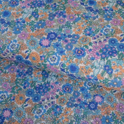 фото  ткань для рукоделия periwinkle floral by robert kaufman